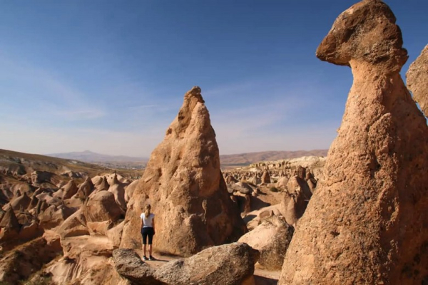 Thung Lũng Pasabag Và Devrent Ở Cappadocia Có Gì Lạ? 