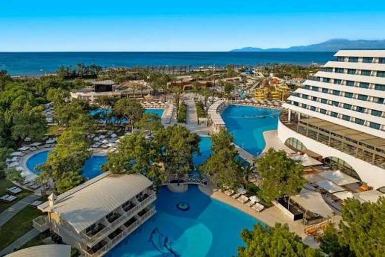 Khách sạn nghỉ dưỡng ven biển all-inclusive tại Antalya