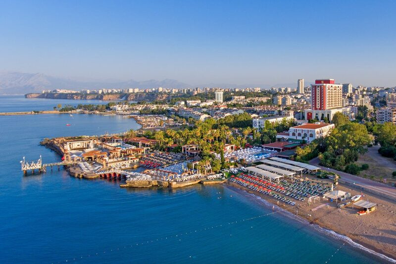 Vịnh biển và phố cổ Antalya bên biển Địa Trung Hải